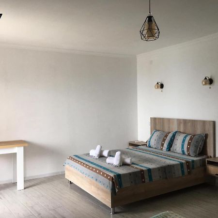 فندق Rezo'S House كفارياتي المظهر الخارجي الصورة