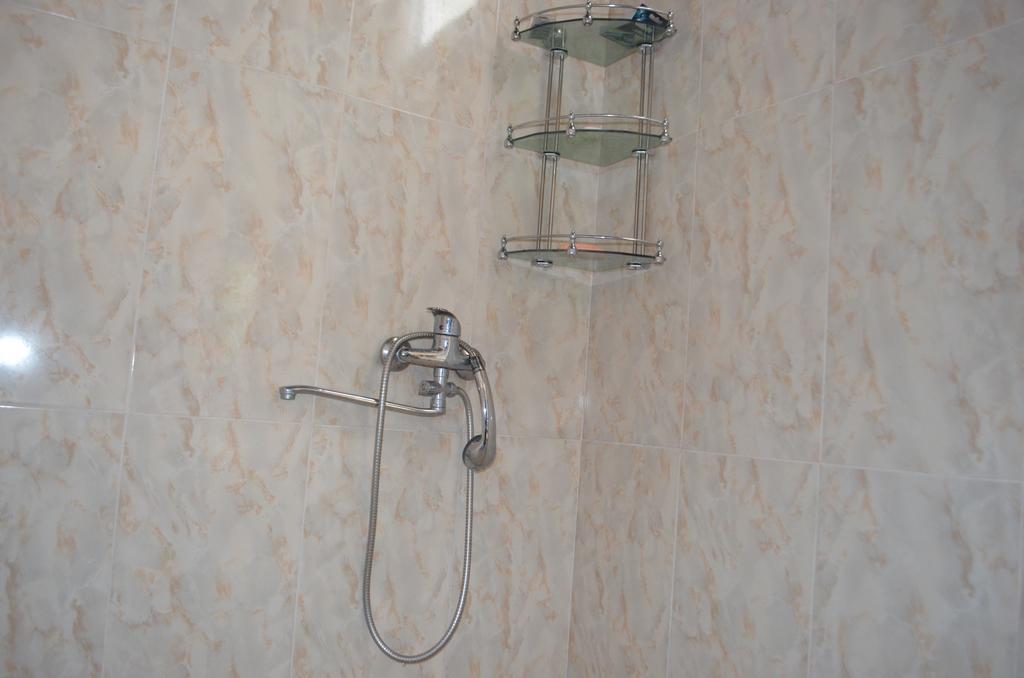 فندق Rezo'S House كفارياتي المظهر الخارجي الصورة