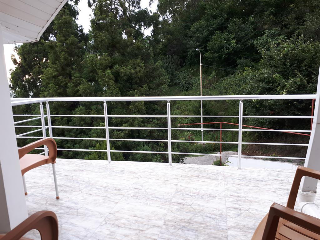 فندق Rezo'S House كفارياتي المظهر الخارجي الصورة