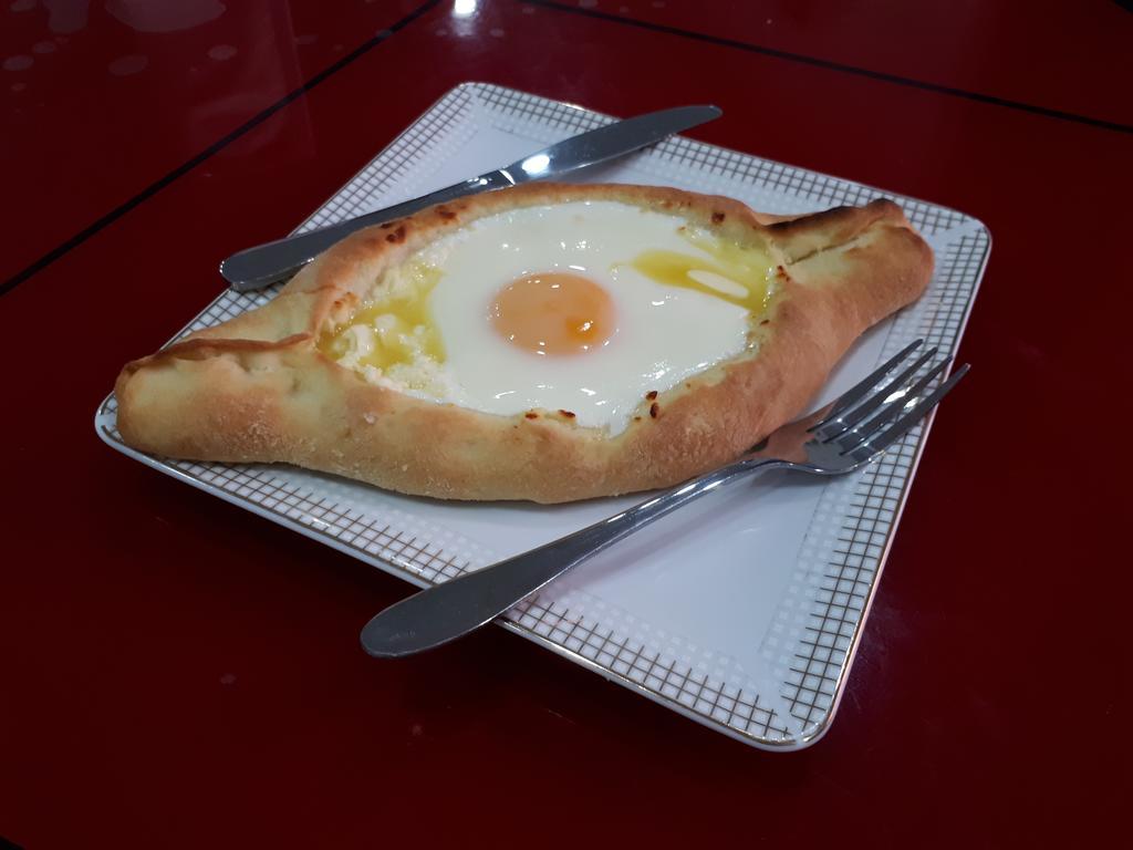 فندق Rezo'S House كفارياتي المظهر الخارجي الصورة