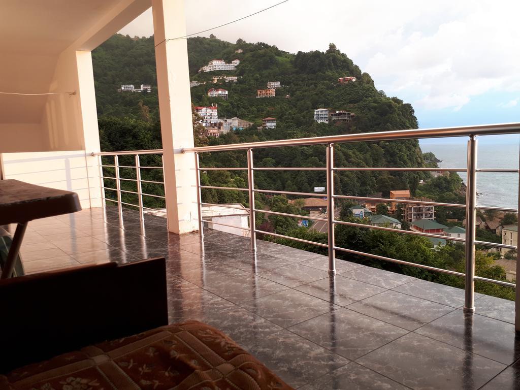 فندق Rezo'S House كفارياتي المظهر الخارجي الصورة