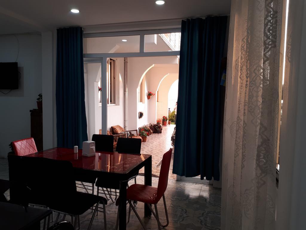 فندق Rezo'S House كفارياتي المظهر الخارجي الصورة