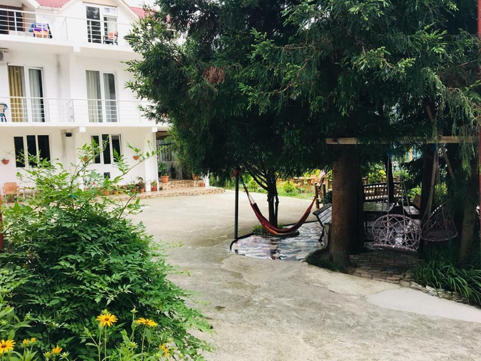 فندق Rezo'S House كفارياتي المظهر الخارجي الصورة